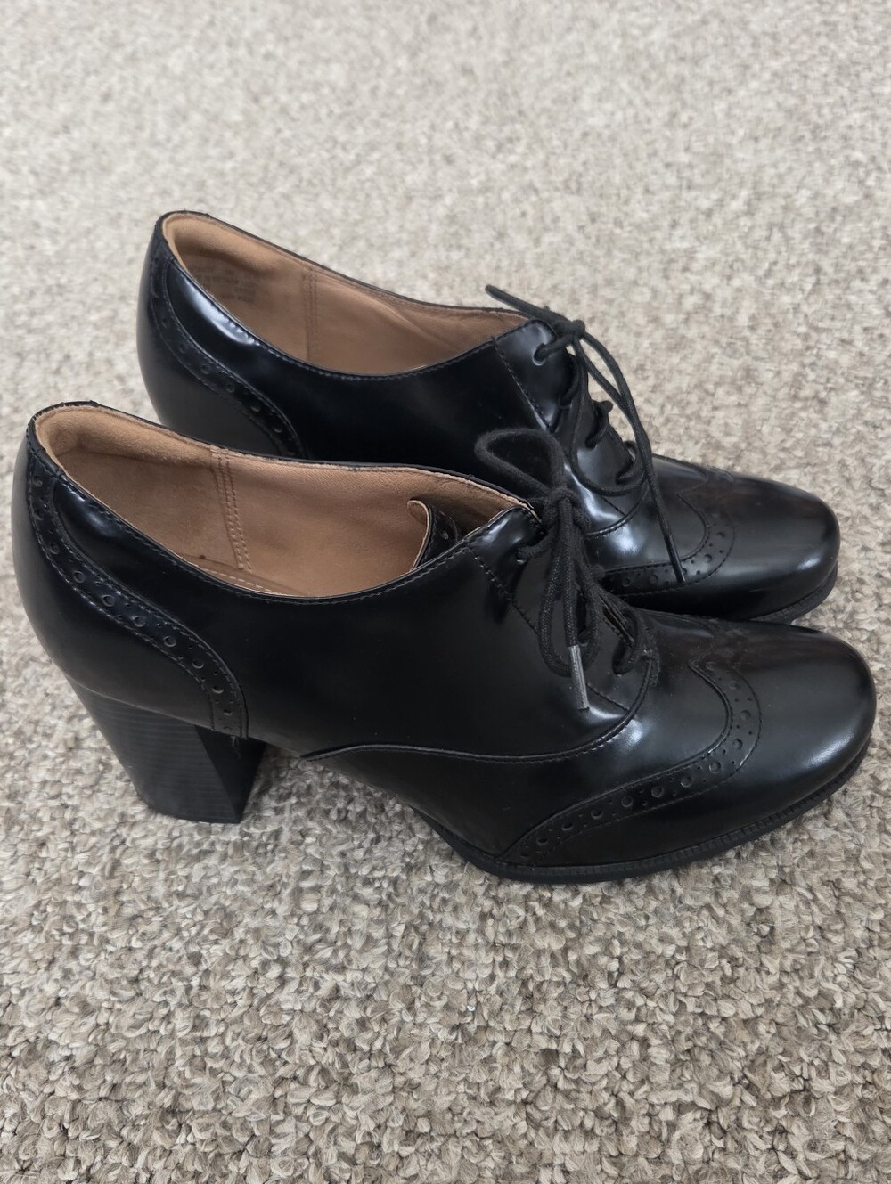 Clarks Artisan Black Leather Chunky Oxford Heels Ciera Pier Wingtip Size 9 M